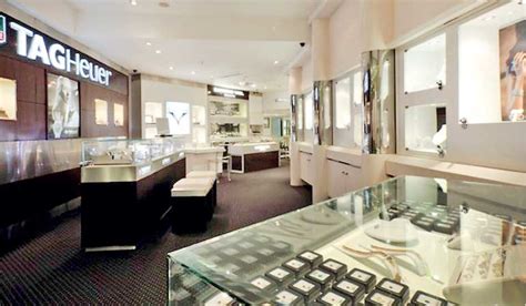 New opening and generational change for the Colombo Jewelery.